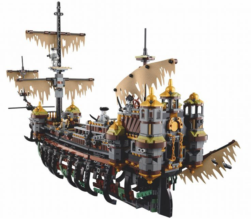 Illustration for article titled Lego's New Pirates of the Caribbean Ship Can Open Itself Up Like a Skeleton's Ribcage